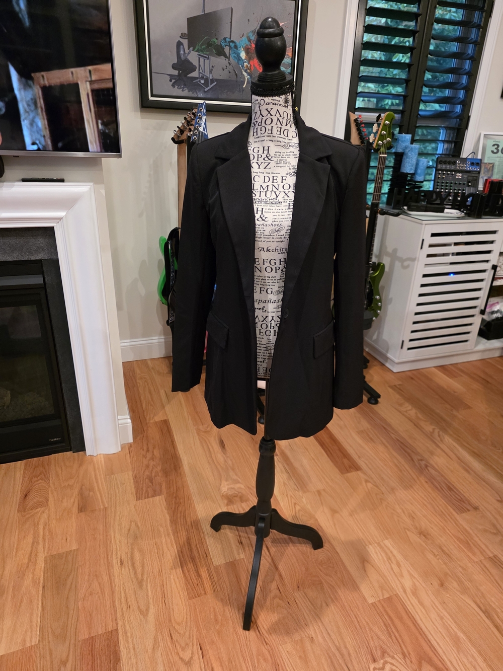 Women's Classic Black Tailored Blazer